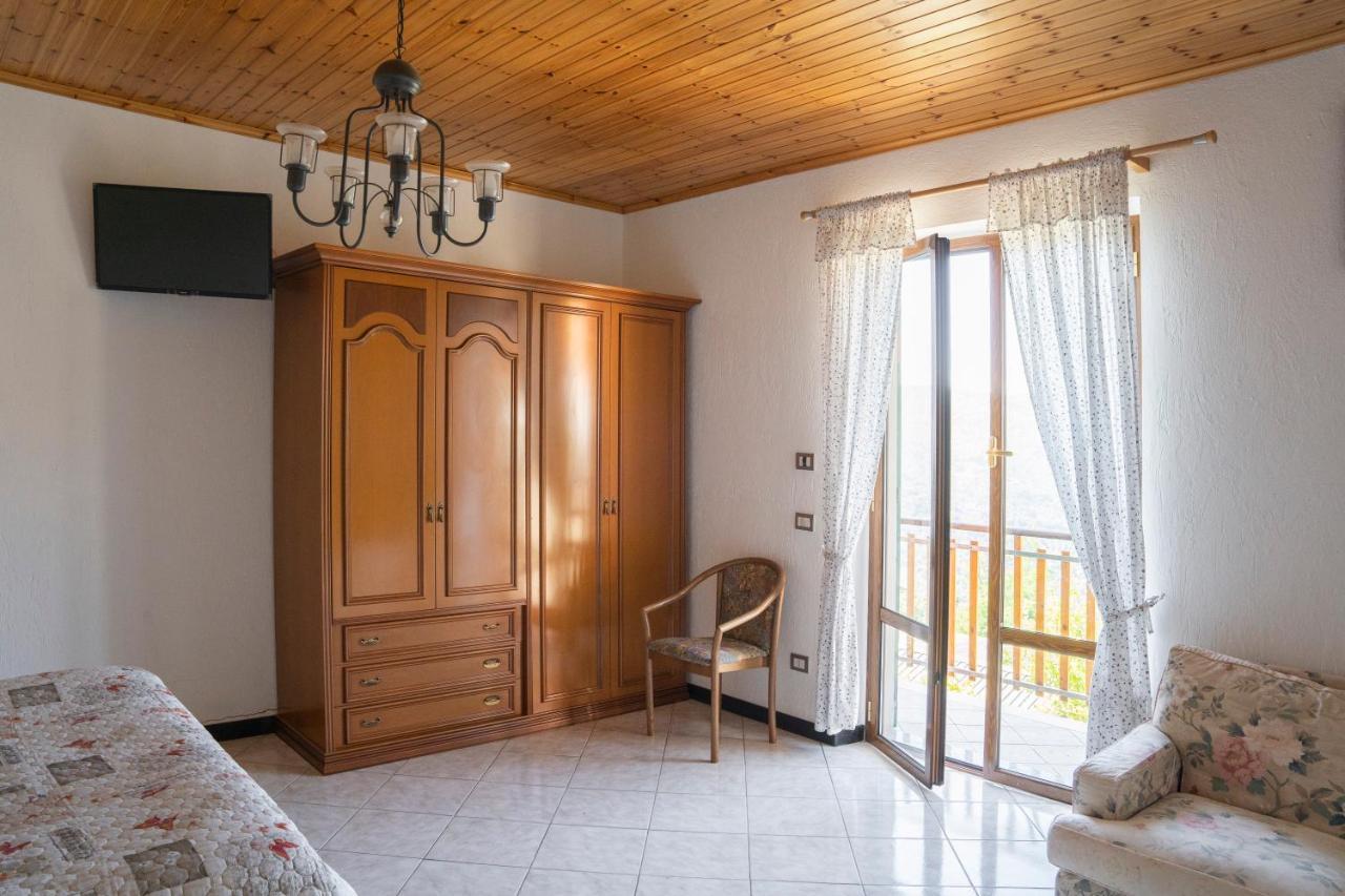 01234 - Agriturismo La Marpea, Esperienza In Mezzo Alla Natura E Al Cibo Tipico Italiano Villa Terisso Eksteriør bilde